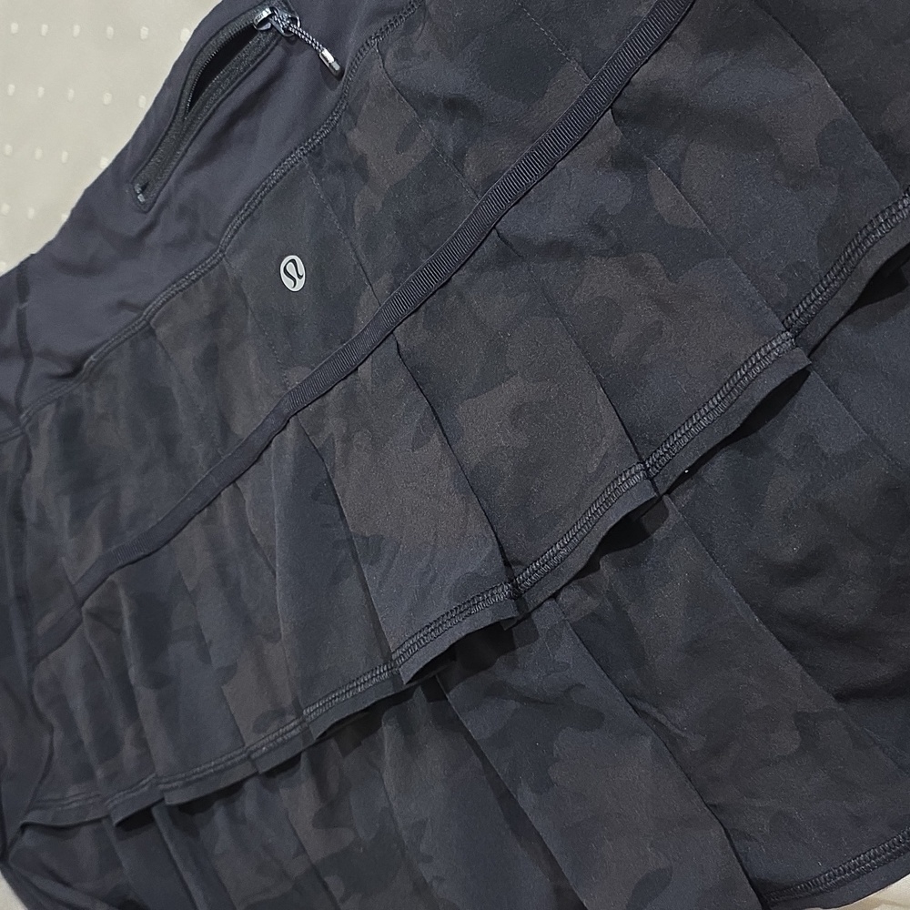 Lululemon Black Women's Skort - Athletic A-Line Tennis Skirt Size 12 - Picture 5 of 7